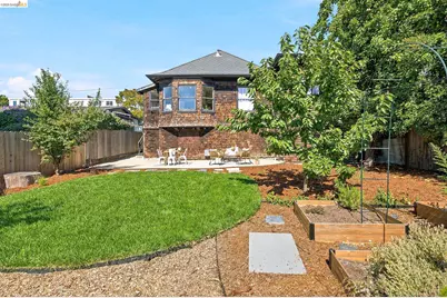 1021 23rd St, Oakland, CA 94606 - Photo 43