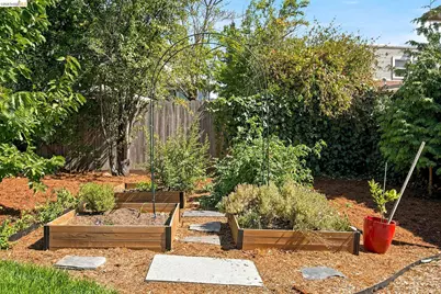 1021 23rd St, Oakland, CA 94606 - Photo 41