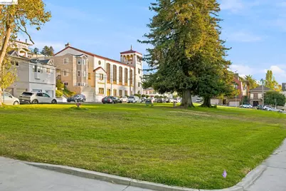 1021 23rd St, Oakland, CA 94606 - Photo 47