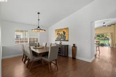 2212 Colonial Ct, Discovery Bay, CA 94505 - Photo 7