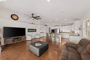 2212 Colonial Ct, Discovery Bay, CA 94505 - Photo 19