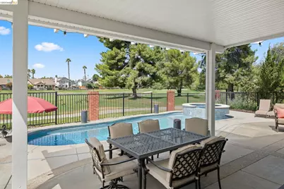 2212 Colonial Ct, Discovery Bay, CA 94505 - Photo 31