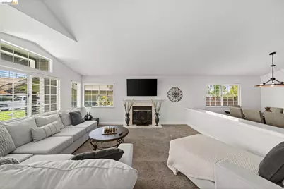 2212 Colonial Ct, Discovery Bay, CA 94505 - Photo 3