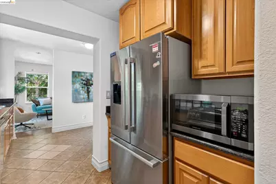 7925 Greenly, Oakland, CA 94605 - Photo 23