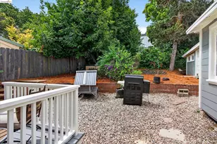 7925 Greenly, Oakland, CA 94605 - Photo 41