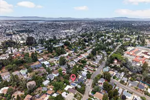 7925 Greenly, Oakland, CA 94605 - Photo 47