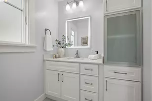 977 Regal Rd, Berkeley, CA 94708 - Photo 39