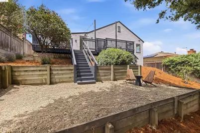 4638 Reinhardt Dr, Oakland, CA 94619 - Photo 33