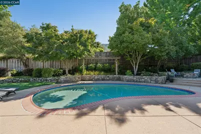 294 Deerfield Dr, Moraga, CA 94556 - Photo 3