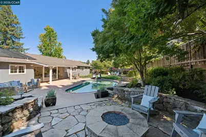 294 Deerfield Dr, Moraga, CA 94556 - Photo 37