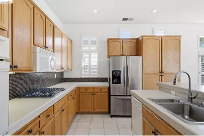 832 Summerset Drive, Rio Vista, CA 94571 - Photo 13