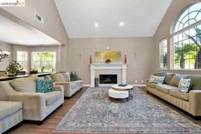 565 McIntosh Ter, Brentwood, CA 94513 - Photo 5
