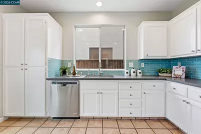 15351 Bittern Ct, San Leandro, CA 94579 - Photo 17