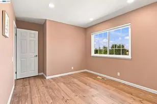 148 Valley Oak Ln, Vallejo, CA 94591 - Photo 23