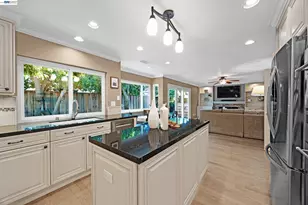6310 Camino del Lago, Pleasanton, CA 94566 - Photo 9