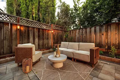 6310 Camino Del Lago, Pleasanton, CA 94566 - Photo 37