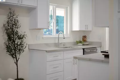 327 Kingston Ave, Martinez, CA 94553 - Photo 7