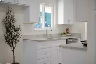 327 Kingston Ave, Martinez, CA 94553 - Photo 7