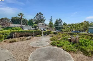 327 Kingston Ave, Martinez, CA 94553 - Photo 57