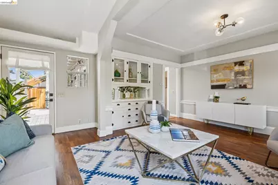870 43rd St, Oakland, CA 94608 - Photo 5