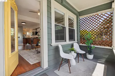 870 43rd St, Oakland, CA 94608 - Photo 33