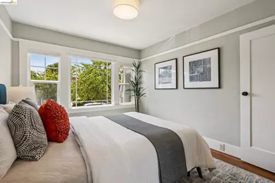 870 43rd St, Oakland, CA 94608 - Photo 17
