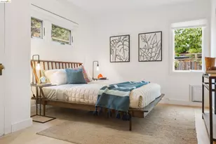 438 65th St, Oakland, CA 94609 - Photo 17