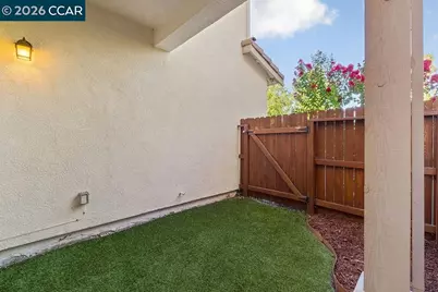 7832 Acorri Walk, Sacramento, CA 95823 - Photo 37