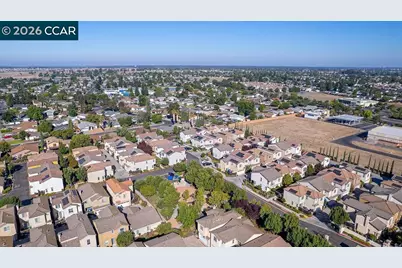 7832 Acorri Walk, Sacramento, CA 95823 - Photo 41