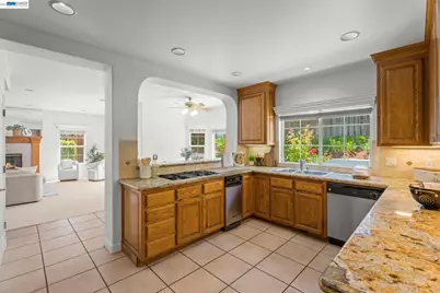 313 Diamond Ct, Pleasanton, CA 94566 - Photo 11