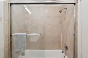 94 Bayo Vista Ave, Oakland, CA 94611 - Photo 33