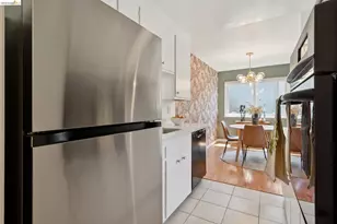 94 Bayo Vista Ave, Oakland, CA 94611 - Photo 25