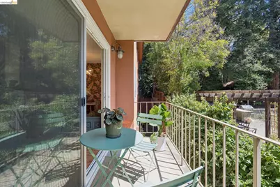94 Bayo Vista Ave #204, Oakland, CA 94611 - Photo 17