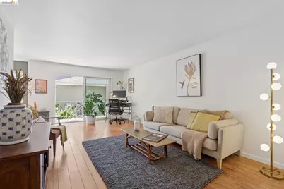 94 Bayo Vista Ave #204, Oakland, CA 94611 - Photo 11