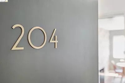94 Bayo Vista Ave #204, Oakland, CA 94611 - Photo 7