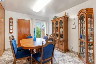 15209 Farnsworth St, San Leandro, CA 94579 - Photo 13