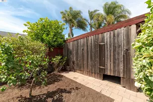 15209 Farnsworth St, San Leandro, CA 94579 - Photo 29