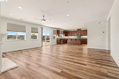 5394 Promontory Way, Antioch, CA 94531 - Photo 9