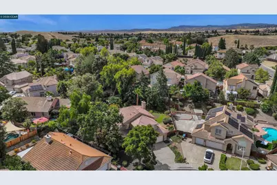 1932 Medicine Mountain Ct, Antioch, CA 94531 - Photo 35