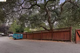 6729 Thornhill Dr, Oakland, CA 94611 - Photo 49