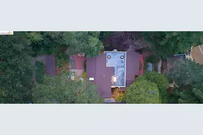 6729 Thornhill Dr, Oakland, CA 94611 - Photo 3