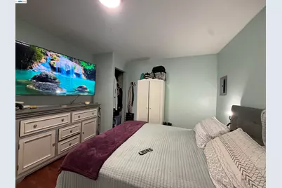 10209 & 10211 Pippin St, Oakland, CA 94603 - Photo 9