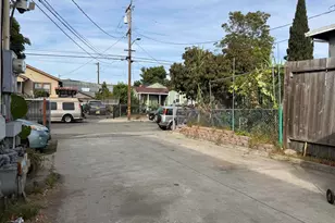 10209 & 10211 Pippin St, Oakland, CA 94603 - Photo 61