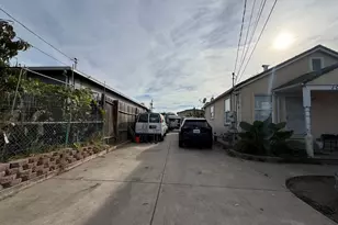 10209 & 10211 Pippin St, Oakland, CA 94603 - Photo 47