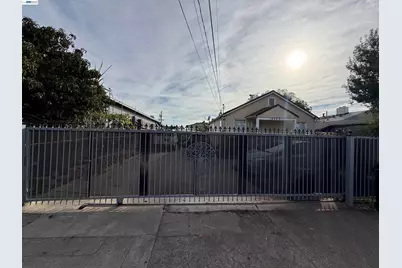 10209 & 10211 Pippin St, Oakland, CA 94603 - Photo 59