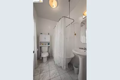 2000 Clinton Ave, Alameda, CA 94501 - Photo 13