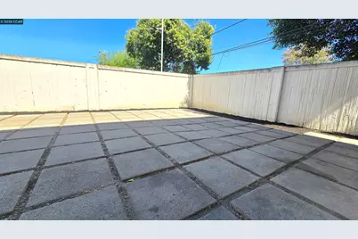 1092 Gardenia Ln, Concord, CA 94520 - Photo 49