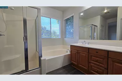 1092 Gardenia Ln, Concord, CA 94520 - Photo 35