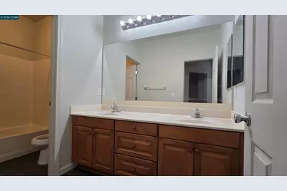 1092 Gardenia Ln, Concord, CA 94520 - Photo 25