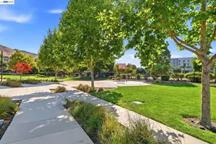 29226 Hub Ln, Hayward, CA 94544 - Photo 33